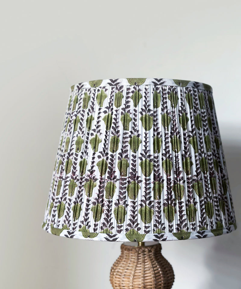 Leaf Trail Cane Lamp