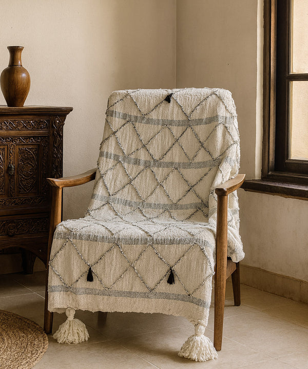 Tasseled Snow Throw Blanket