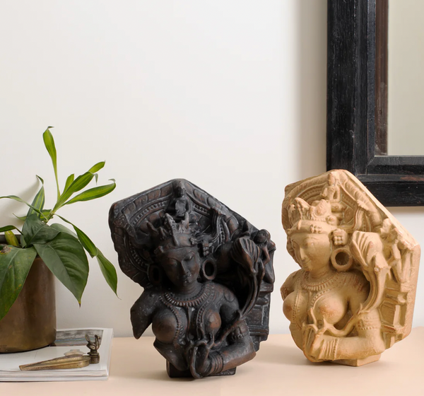 Living Room Table & Console Decor 