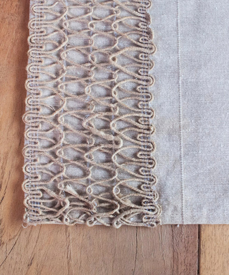 Sand Laced Table Mat
